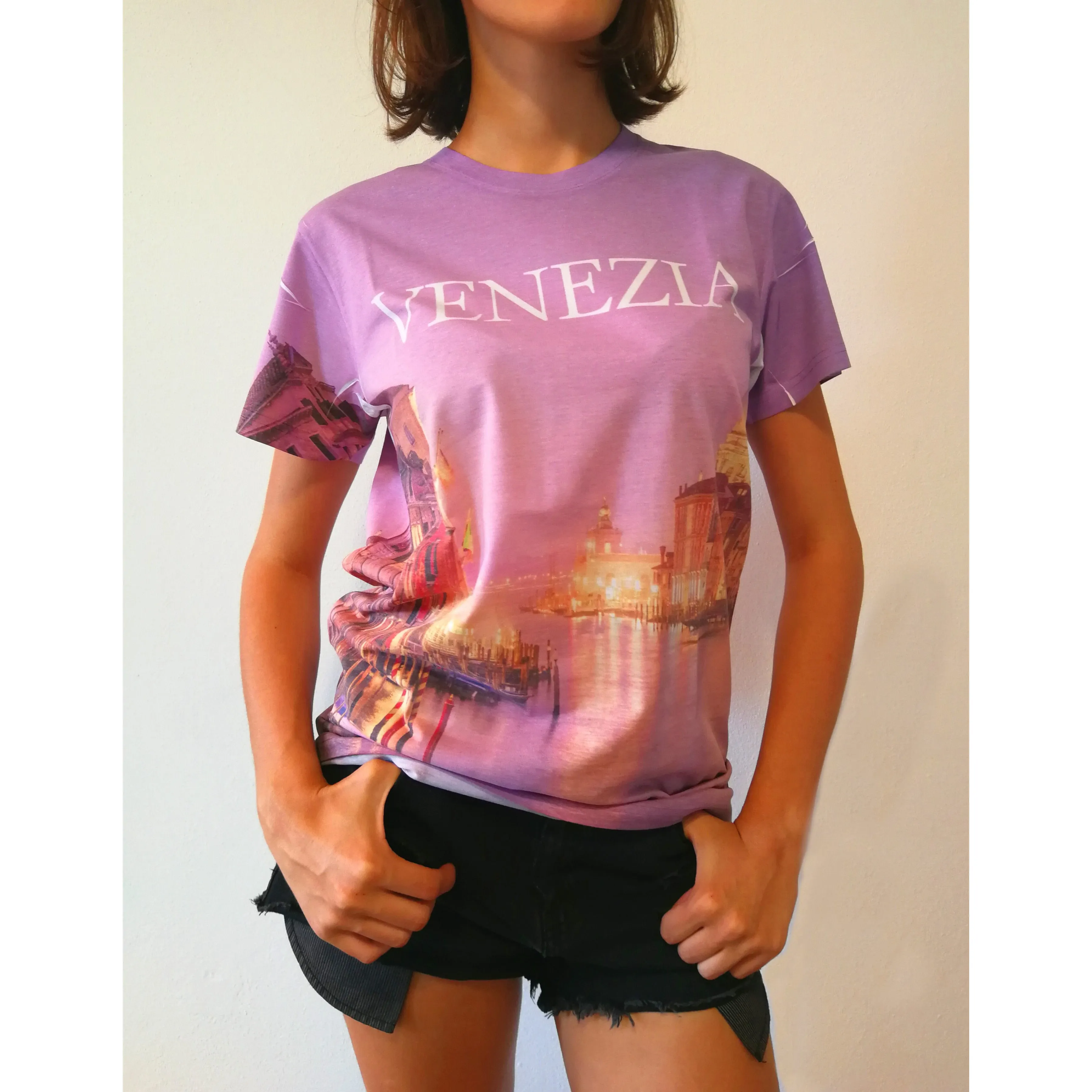 T-shirt VENEZIA, Canal Grande | Stampa all-over, Idea regalo, Fotografia ad alta definizione, dettagli sorprendenti.